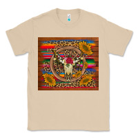 Mushroom serape sunflowers bull skull background Classic Tee - Artiststas