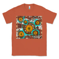 Copper sunflowers and western old wheel aztec cowhide background Classic Tee - Artiststas