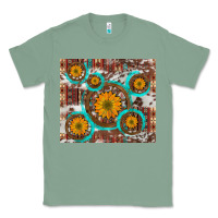 Sage sunflowers and western old wheel aztec cowhide background Classic Tee - Artiststas
