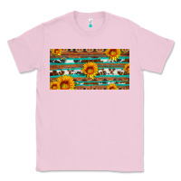 Bubblegum Pink aztec sunflower cowhide license plate Classic Tee - Artiststas