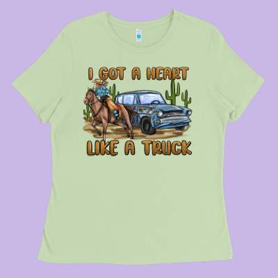 Ladies Tee i got a heart like a truck