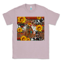 Lilac western horse with sunflowers and aztec leopard cowhide Classic Tee - Artiststas