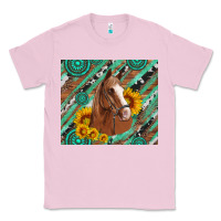 Bubblegum Pink western horse with gemstone and sunflower Classic Tee - Artiststas