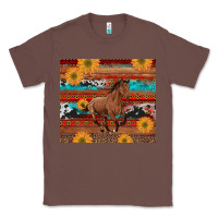 Chestnut western horse and sunflowers cowhide leopard with aztec Classic Tee - Artiststas