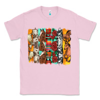 Bubblegum Pink western horses roses and bullskulls wıth cowhide amd serape brushstro Classic Tee - Artiststas