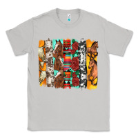 Moon Dust western horses roses and bullskulls wıth cowhide amd serape brushstro Classic Tee - Artiststas
