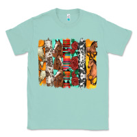 Seafoam western horses roses and bullskulls wıth cowhide amd serape brushstro Classic Tee - Artiststas