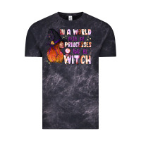 Cloud Black in a world full of princesses be a witch Vintage Tee - BundleAndBundleShop