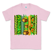 Bubblegum Pink st patricks gnomes and cloves with leopard  brushstrokes Classic Tee - Artiststas