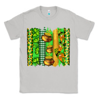 Moon Dust st patricks gnomes and cloves with leopard  brushstrokes Classic Tee - Artiststas