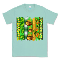 Seafoam st patricks gnomes and cloves with leopard  brushstrokes Classic Tee - Artiststas