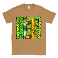 Toasted Coconut st patricks gnomes and cloves with leopard  brushstrokes Classic Tee - Artiststas