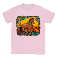 Bubblegum Pink can't be tamed horse with sunflowers turquoise gemstone western sunset Classic Tee - Artiststas