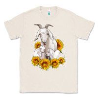 Natural goat family with sunflowers Classic Tee - Artiststas