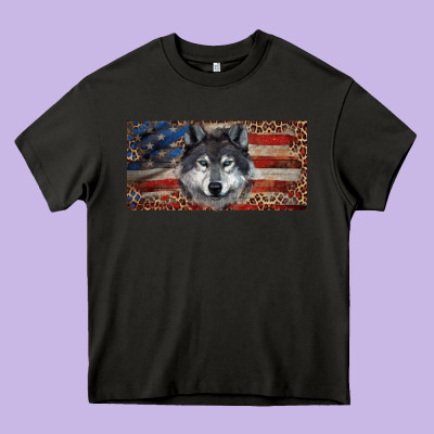 Heavy Core Tee Wolf with american flag and leopard