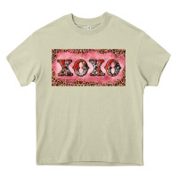 Mossy Xoxo cowhide and leopard Heavy Core Tee - RanaPortraitStore