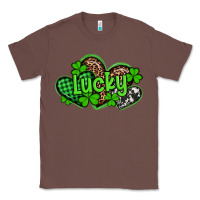 Chestnut st patricks day lucky western hearts Classic Tee - Artiststas