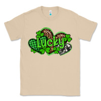 Mushroom st patricks day lucky western hearts Classic Tee - Artiststas