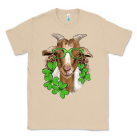 Mushroom st patricks goat with glasses Classic Tee - Artiststas