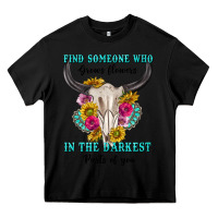 Black find someone who in the darkest parts of you Heavy Core Tee - texasbilliewilder