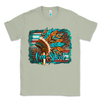 Matcha free spirit native american indian headdress Classic Tee - Artiststas