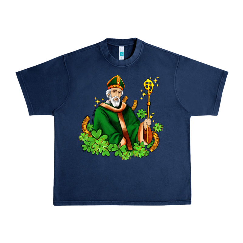 St Patricks And Horseshoes With Shamrocks Urban Heavy Tee by AdoDesignShop | Teevron