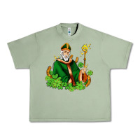 Oil Green st patricks and horseshoes with shamrocks Urban Heavy Tee - AdoDesignShop
