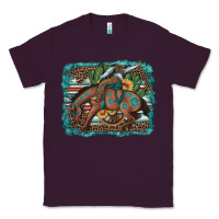 Plum bucking bronco cowboy rodeo cactus and sunflowers Classic Tee - Artiststas