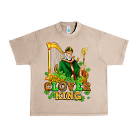 French Oak st patricks clover king  with shamrocks Urban Heavy Tee - AdoDesignShop