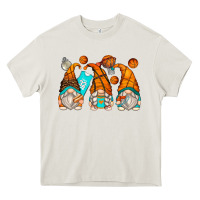 Cream basketball gnomes Heavy Core Tee - Zillion Design Studio