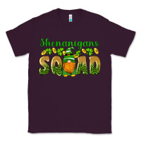 Plum shenanigans squad gnomes shamrock gold leopard glitter Classic Tee - Artiststas