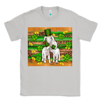 Moon Dust st patricks goat family shamrock gold serape leopard glitter wooden tu Classic Tee - Artiststas