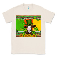Natural saint patricks cow and hat with sunflower and shamrock Classic Tee - Artiststas