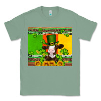 Sage saint patricks cow and hat with sunflower and shamrock Classic Tee - Artiststas