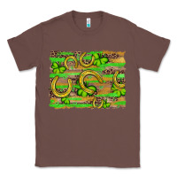 Chestnut horseshoe shamrock leopard wood glitter background Classic Tee - Artiststas