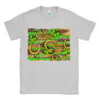 Moon Dust horseshoe shamrock leopard wood glitter background Classic Tee - Artiststas