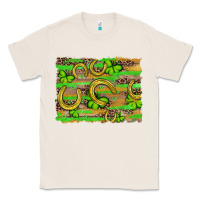Natural horseshoe shamrock leopard wood glitter background Classic Tee - Artiststas