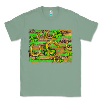 Sage horseshoe shamrock leopard wood glitter background Classic Tee - Artiststas