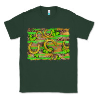 Sports Green horseshoe shamrock leopard wood glitter background Classic Tee - Artiststas