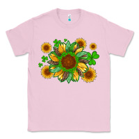 Bubblegum Pink st patricks sunflowers with shamrock and glitters with leopard Classic Tee - Artiststas