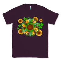 Plum st patricks sunflowers with shamrock and glitters with leopard Classic Tee - Artiststas