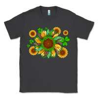 Smoke st patricks sunflowers with shamrock and glitters with leopard Classic Tee - Artiststas