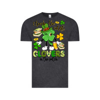 Vintage Black i teach the cutest clovers in the patch Vintage Tee - Artiststas