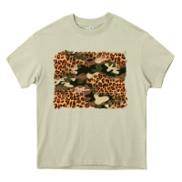 Mossy camouflage and leopard background Heavy Core Tee - Artiststas