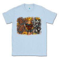 Dusty Blue saddle sunflower horseshoe cowhide leopard background Classic Tee - Artiststas