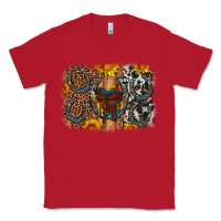 Red saddle sunflower horseshoe cowhide leopard background Classic Tee - Artiststas