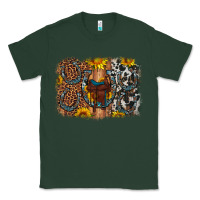 Sports Green saddle sunflower horseshoe cowhide leopard background Classic Tee - Artiststas