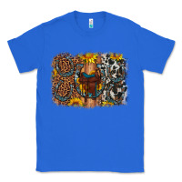 True Royal saddle sunflower horseshoe cowhide leopard background Classic Tee - Artiststas