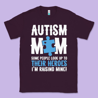 Lil Autism Mom Classic Tee Designed By Cowhidedigitalart