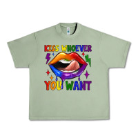 Oil Green kiss whoever you want Urban Heavy Tee - JahusDesignShop